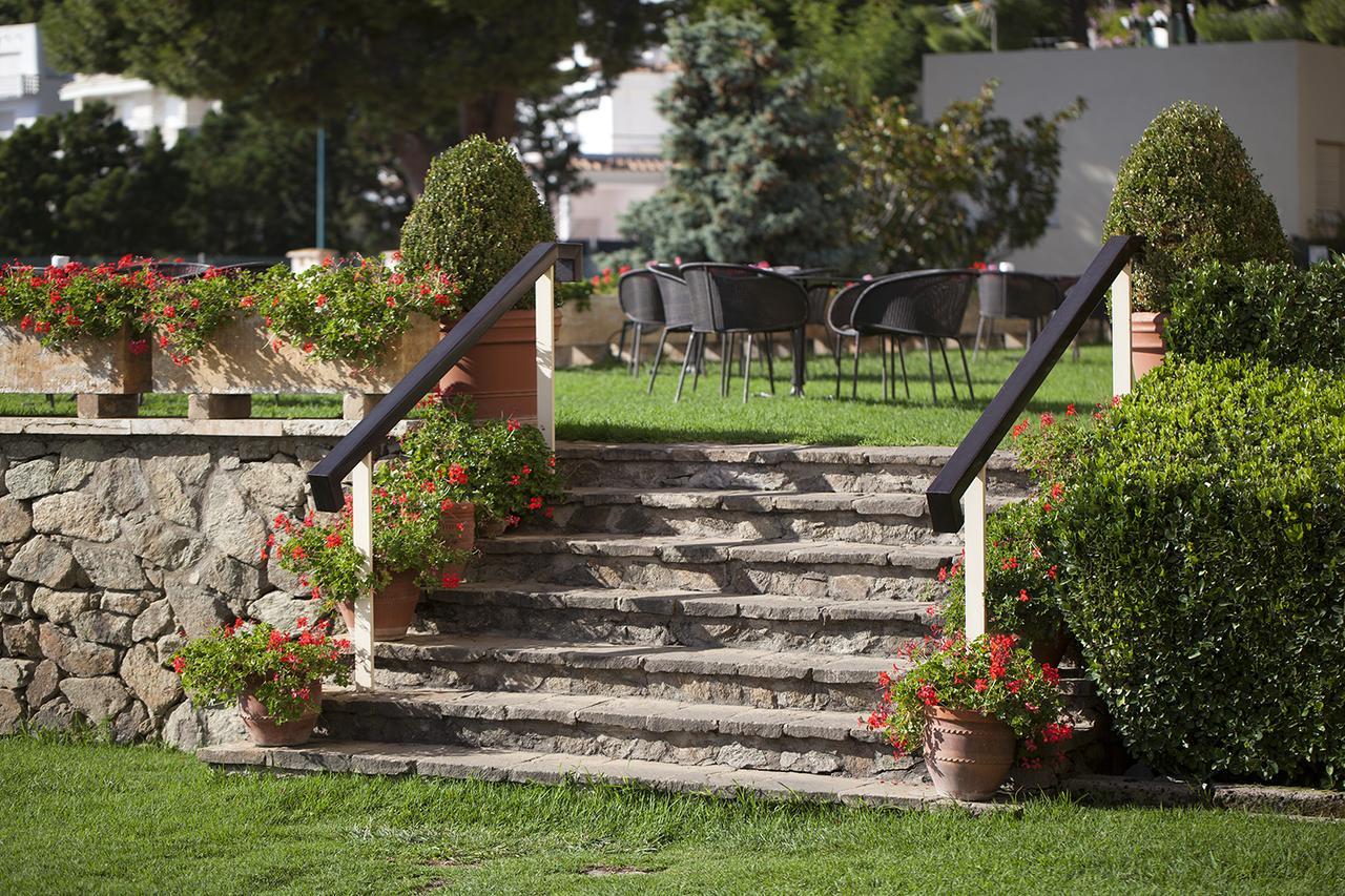Almadraba Park Hotel Roses Exterior photo